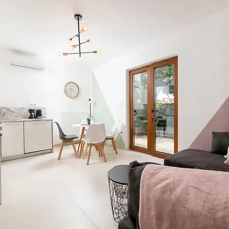Vjeko Apartment Krk Town
