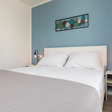 Vjeko Apartment *