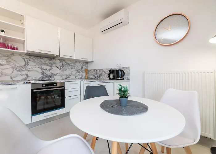 Vjeko Appartement *